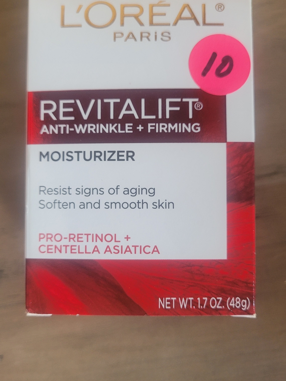 L'Oreal Revitalift Anti-Wrinkle + Firming Moisturizer - Red, White